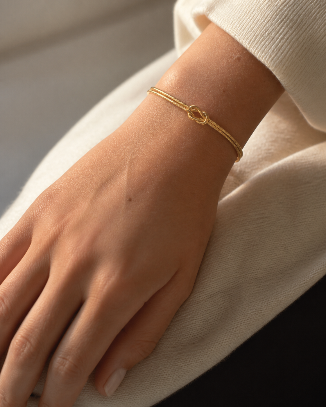 Legame Knot Bracelet