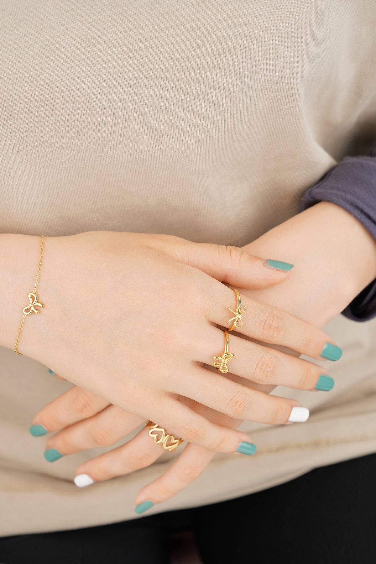 Slim Sculpted Ring — productfoto 4