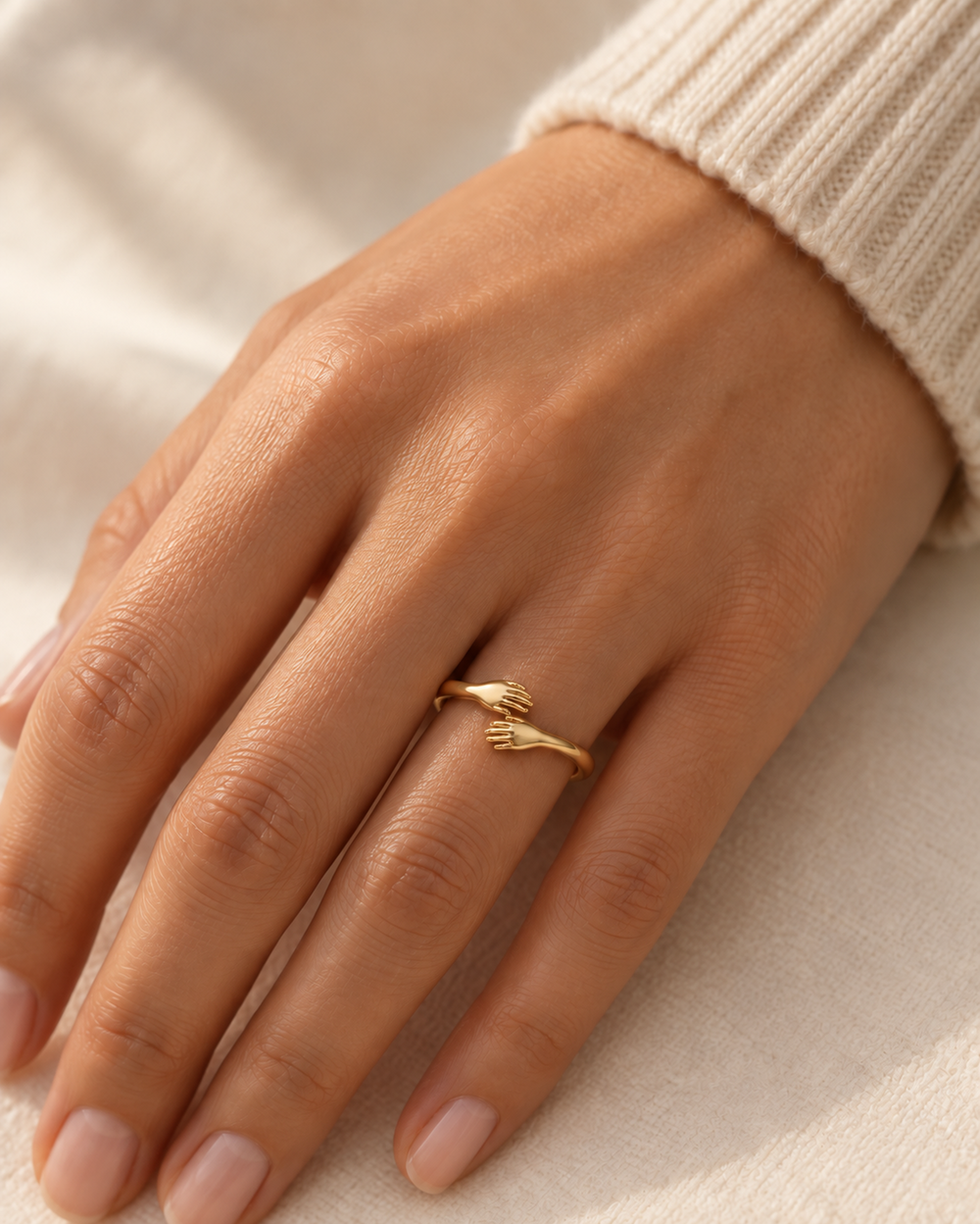 
Abbraccio Hug Ring