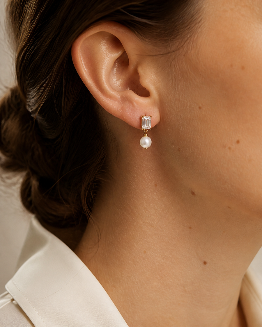 Luce Pearl Drop Earrings
