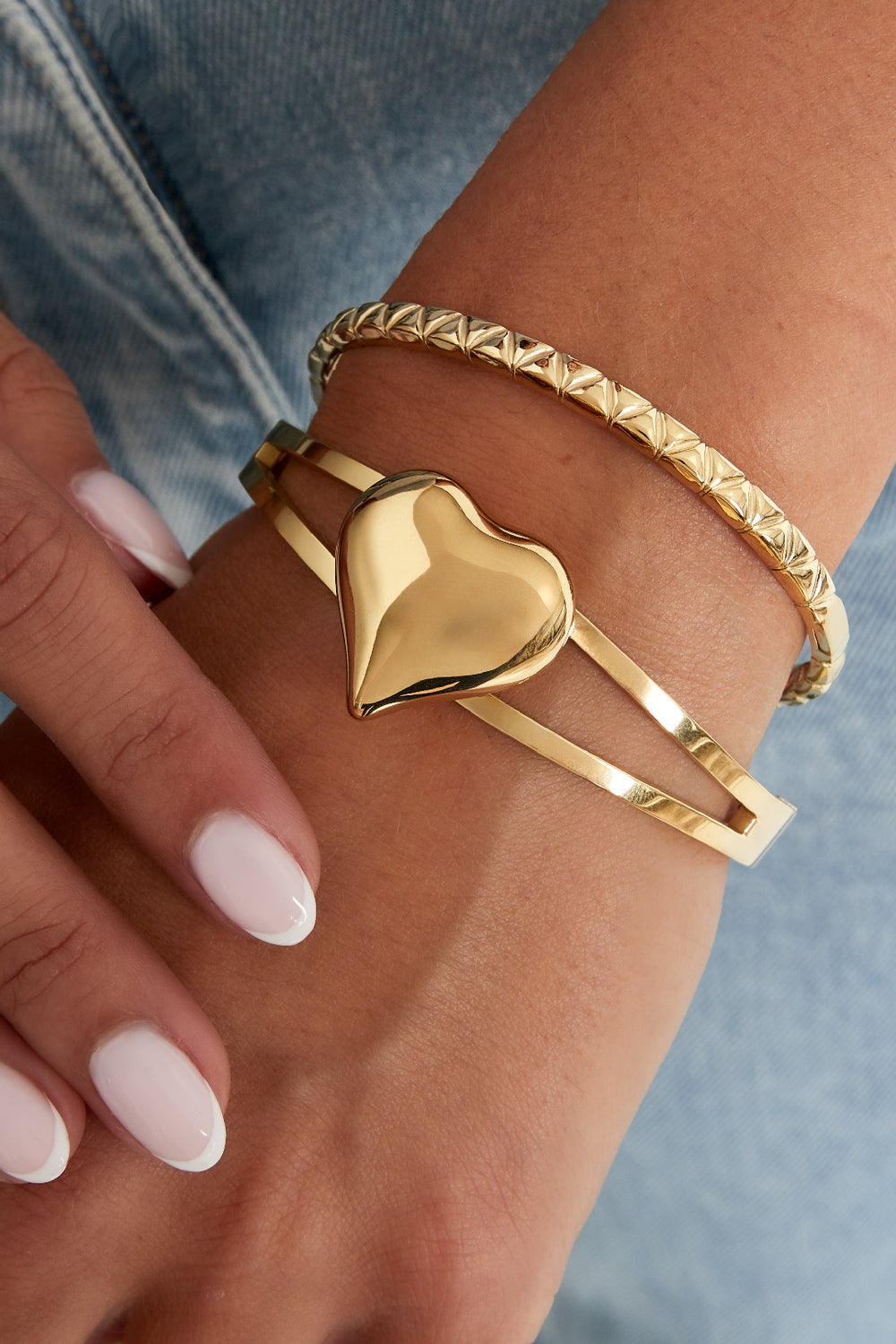 
Openwork Bangle